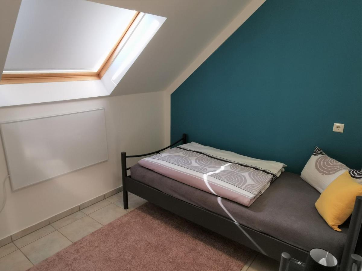Ferienwohnung Falkenhof Ліндлар Екстер'єр фото
